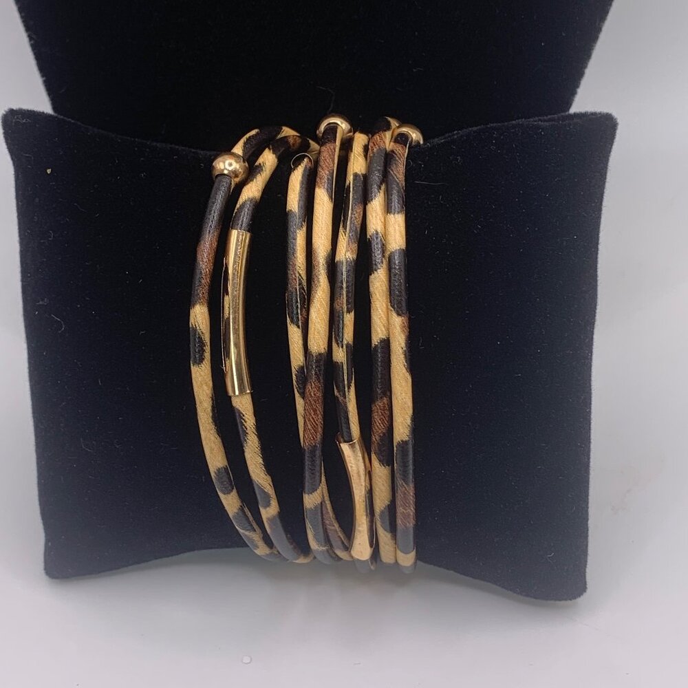 GOLD LEOPARD PRINT BRACELET